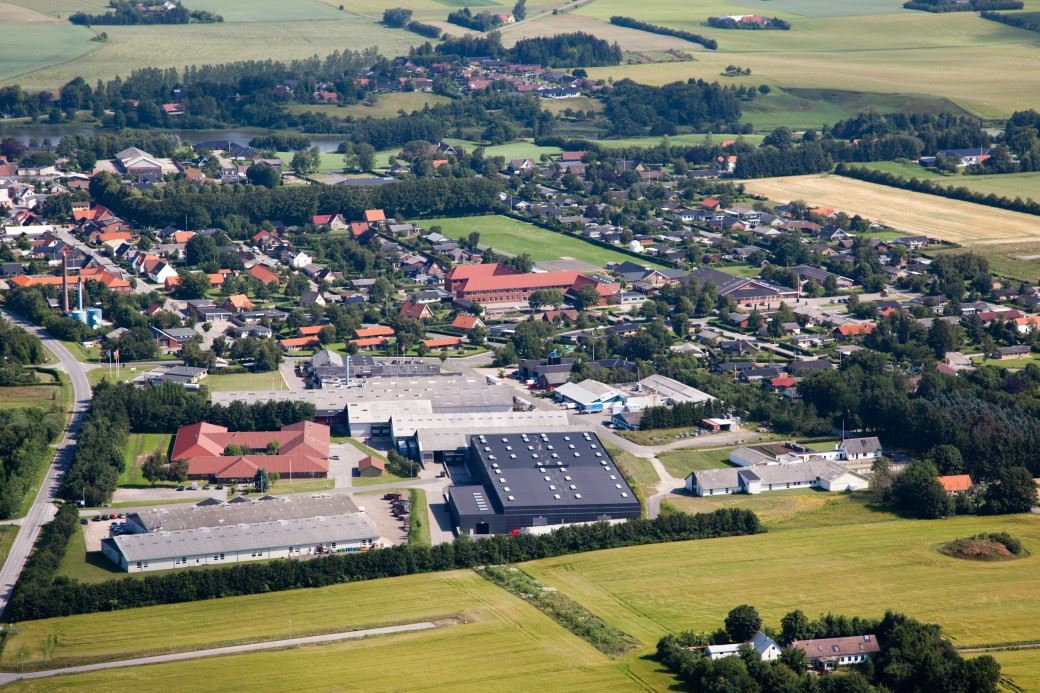 https://visitdronninglund.dk/wp-content/uploads/2024/03/klokkerholm.jpg